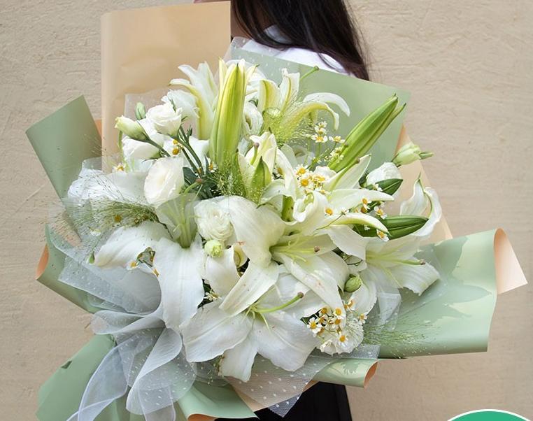 意思送花代表什么含義_送花表示什么_送花16朵代表什么意思