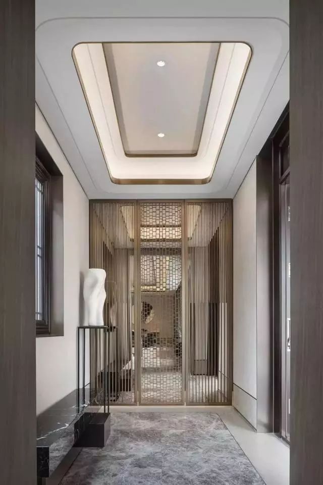 玄關(guān)鞋柜擺什么花_玄關(guān)鞋柜上放什么綠植好_玄關(guān)鞋柜放什么植物好