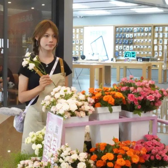 可以送朋友的花_送花朋友可以送幾朵_送別人的花可以發(fā)朋友圈嗎